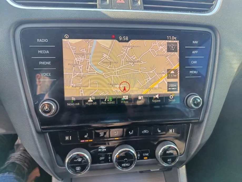 škoda octavia combi 1,6 tdi . jamstvo. leasing - slika 12