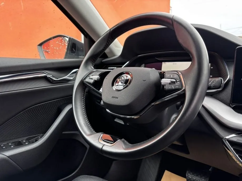 škoda octavia combi 2,0 tdi automat •2021•style•kamera•leasingbezučešć - slika 10