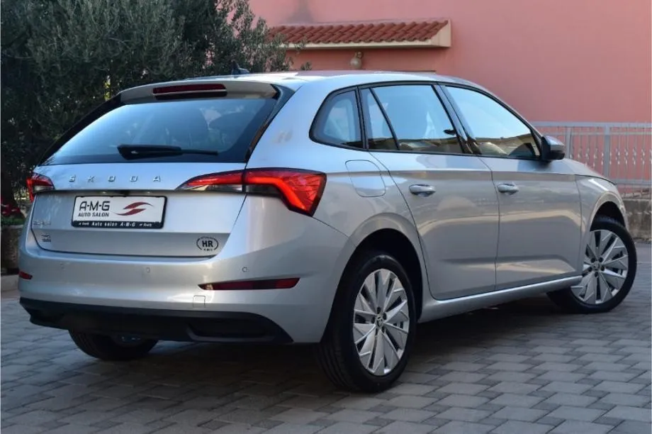 škoda scala 1.6 tdi automatik-kamera,dab, android&apple*veliki servis* - slika 7