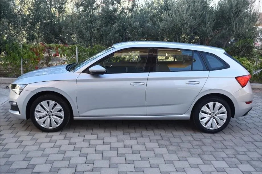 škoda scala 1.6 tdi automatik-kamera,dab, android&apple*veliki servis* - slika 4