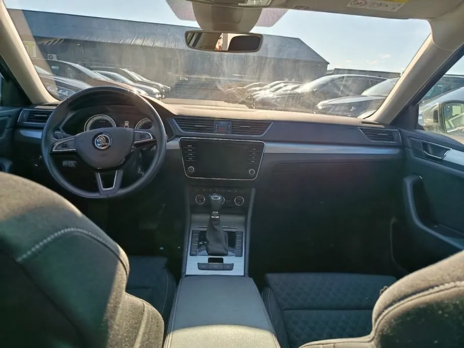 škoda superb 2,0 tdi. jamstvo. leasing - slika 9