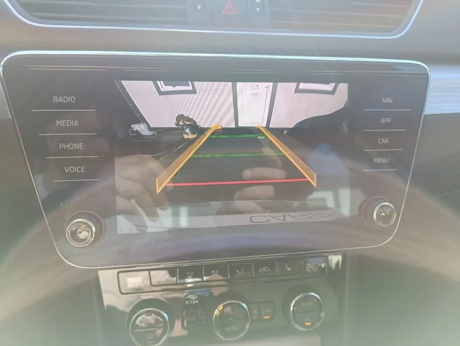 škoda superb 2,0 tdi. jamstvo. leasing - slika 11