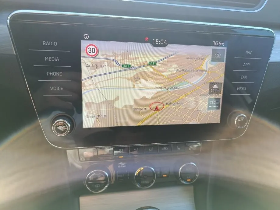 škoda superb 2,0 tdi. jamstvo. leasing - slika 13