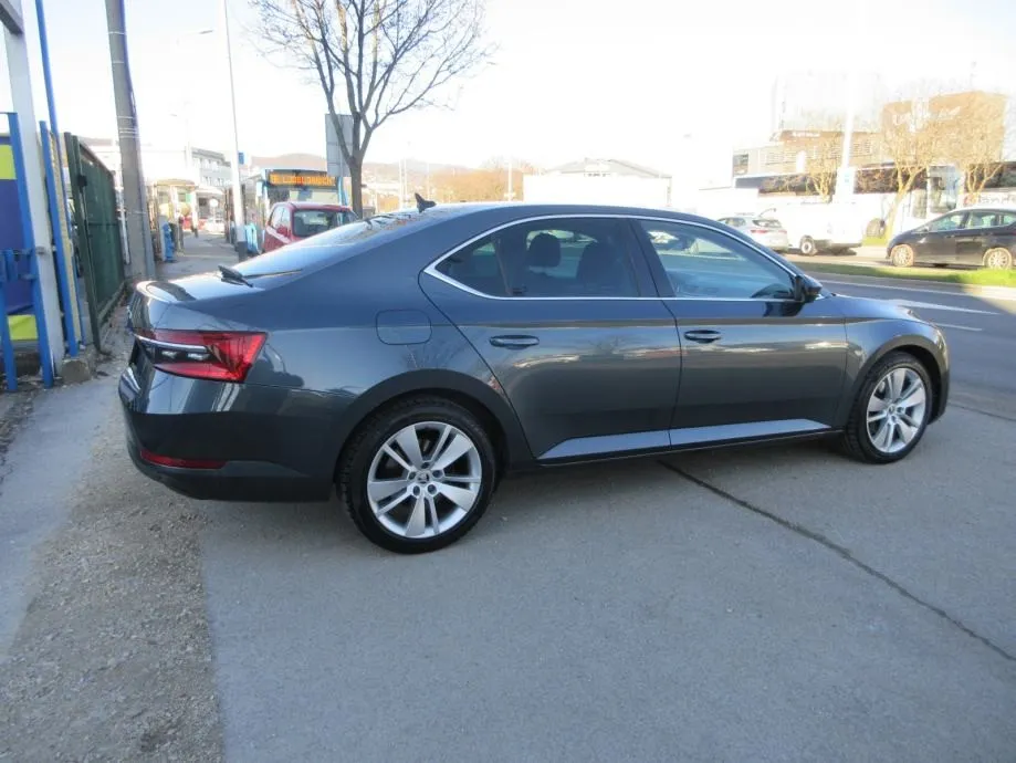 škoda superb 2,0 tdi dsg,150ks,premium,hr auto,u sus.pdv-a,toop,93tkm. - slika 4