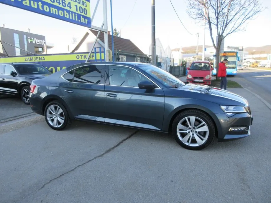 škoda superb 2,0 tdi dsg,150ks,premium,hr auto,u sus.pdv-a,toop,93tkm. - slika 3