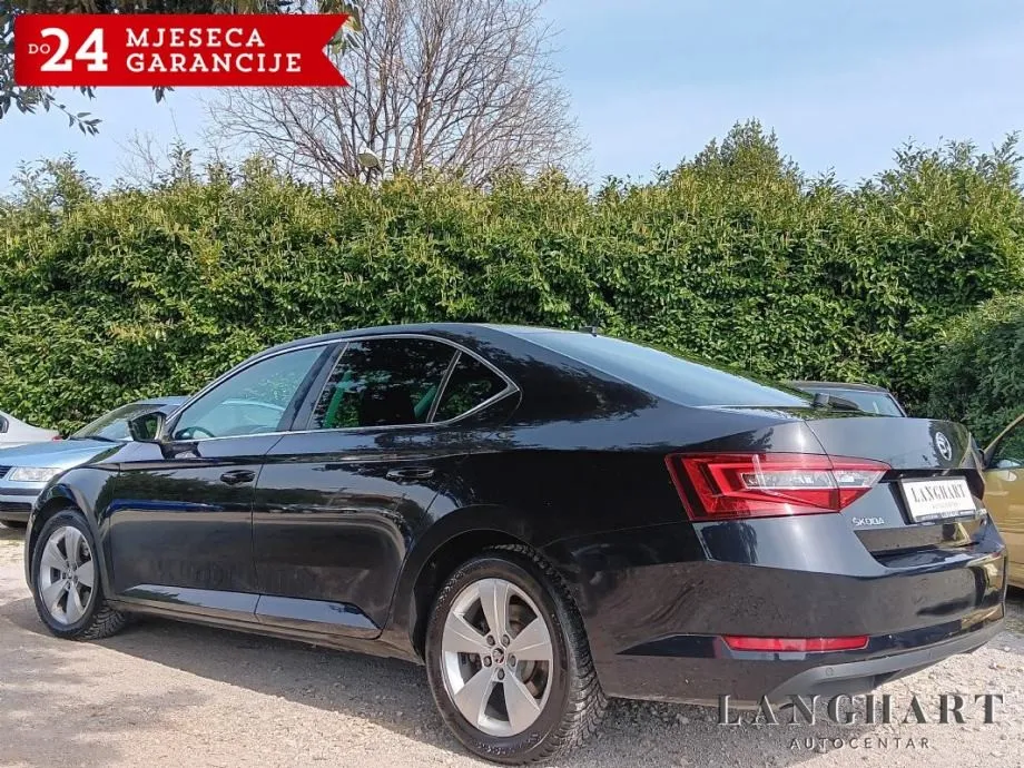 škoda superb 2,0 tdi dsg,servisna,reg.01/2027,leasing bez učešća ! - slika 4