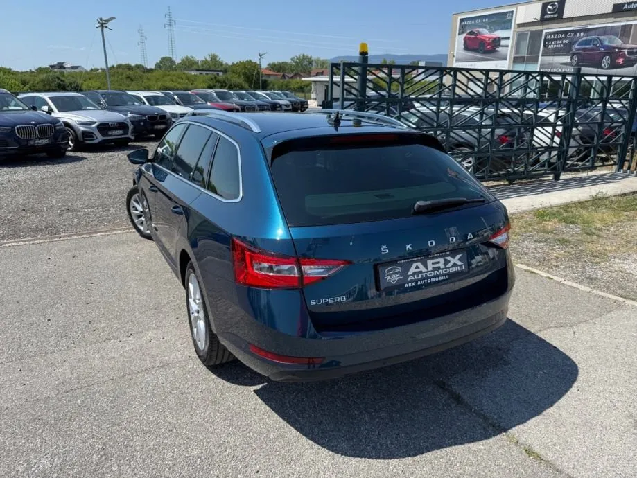 škoda superb 2.0 tdi °virtual°navi°kamera°leasing bez učešća° - slika 9