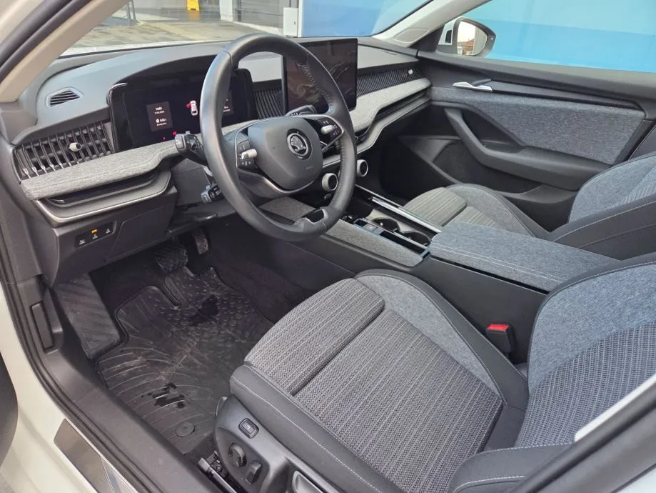 škoda superb combi, 2,0 tdi dsg, selection, matrix, virtual, ambi, reg - slika 19