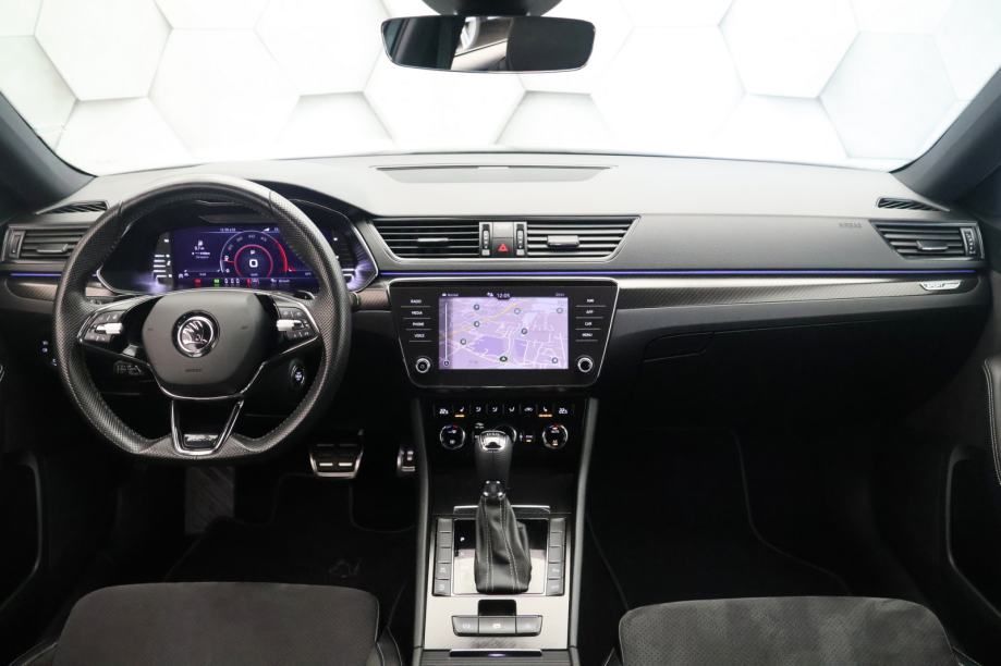 škoda superb combi 2.0tdi sportline matrix virtual radar temp - slika 7