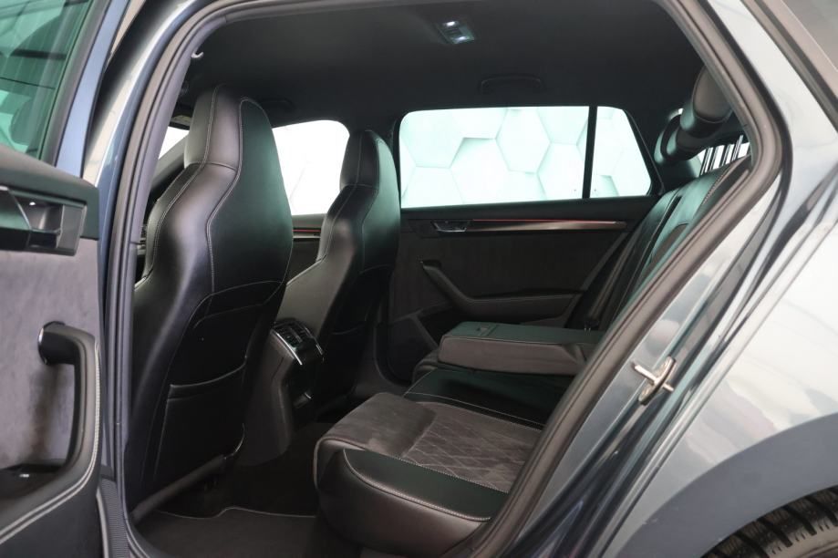 škoda superb combi 2.0tdi sportline matrix virtual radar temp - slika 10