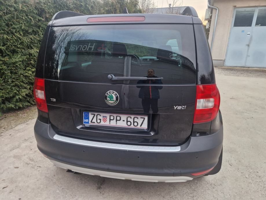 škoda yeti 2,0 tdi pocinčan kao nov 1.lak i 1.vlasnik mog pl karticama - slika 16