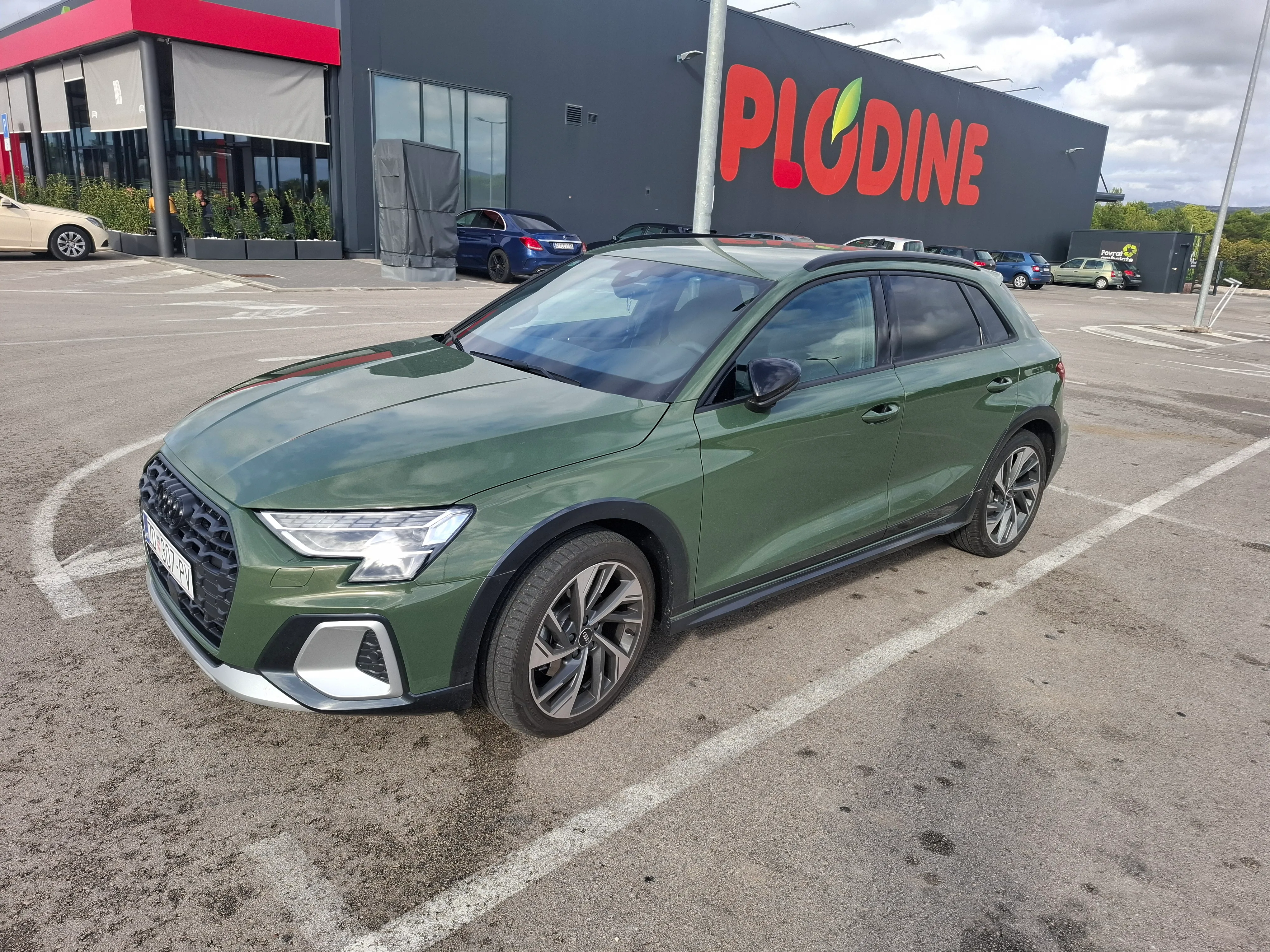 prodajem a3 allstreet - slika 3