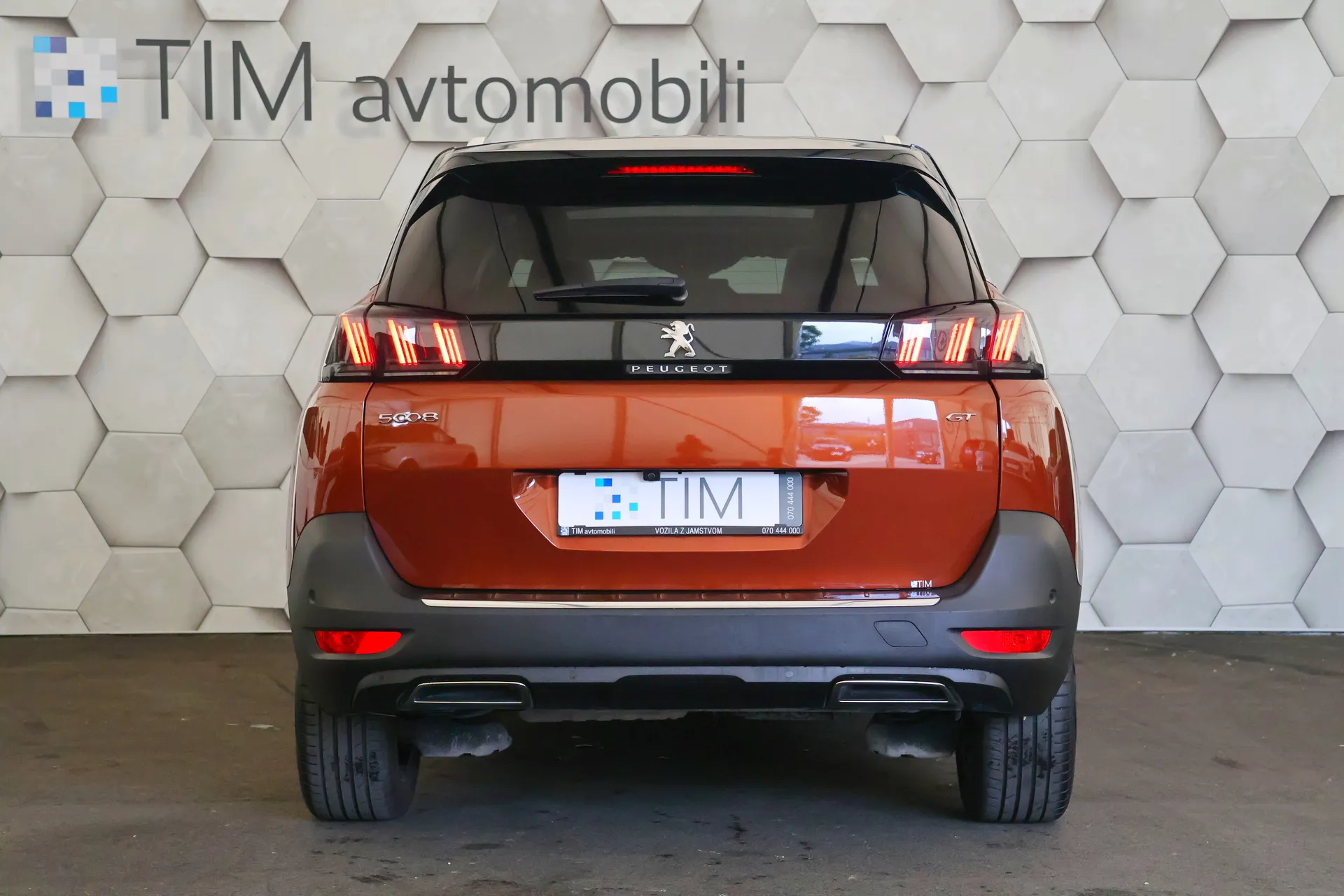 peugeot 5008 2.0bluehdi at8 gt-line 180km pano led dab 7sejedala - slika 6