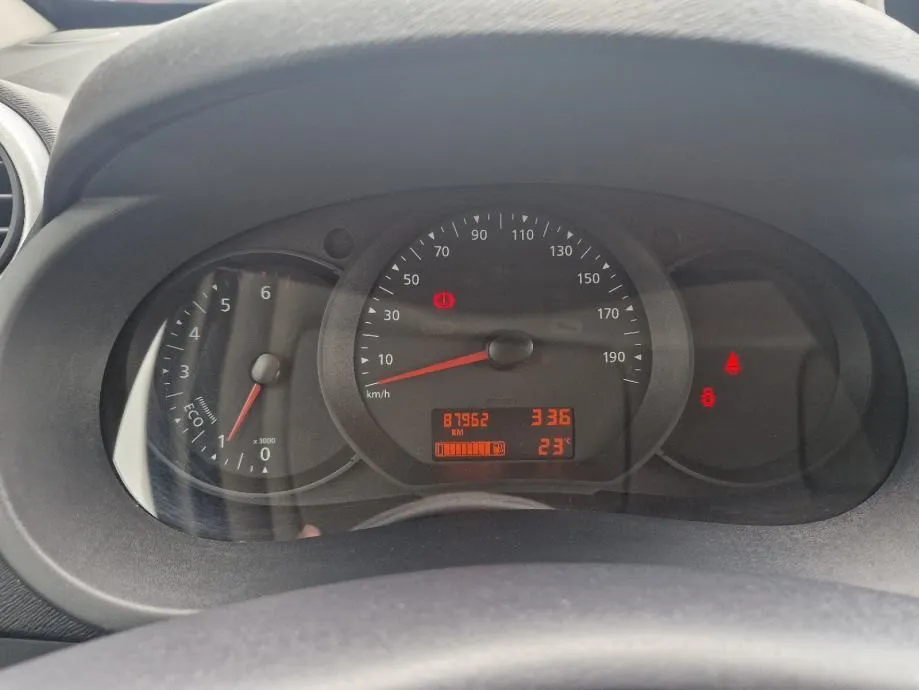 prodajem rabljeno vozilo: renault kangoo 1.5 dci maxi - slika 9