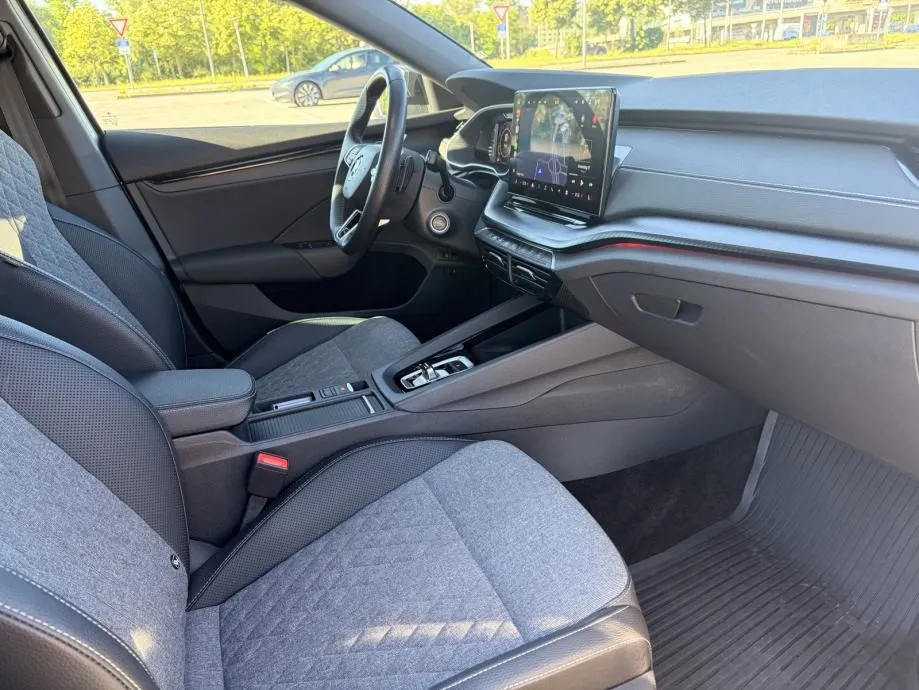 škoda octavia fl sportline 2.0 tdi dsg - slika 11