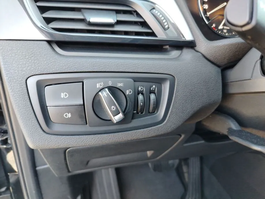 bmw x1 sdrive18d - slika 17