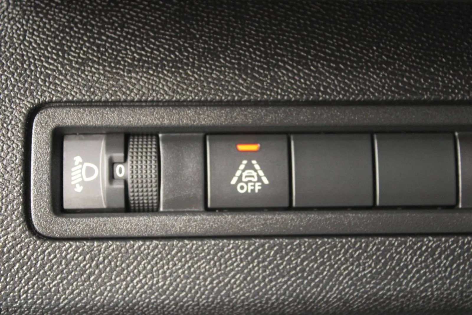 peugeot 5008 1.5 hdi automatik 7 sjedala *led, navigacija, kamera* - slika 15