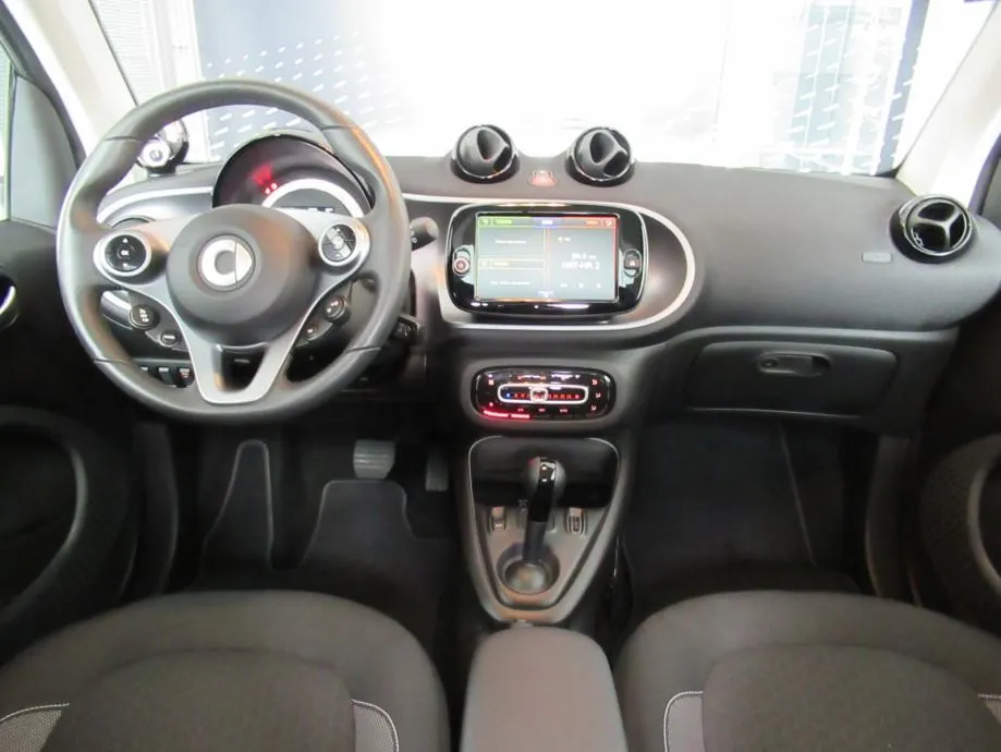 smart eq fortwo 60 kw exclusive - slika 13