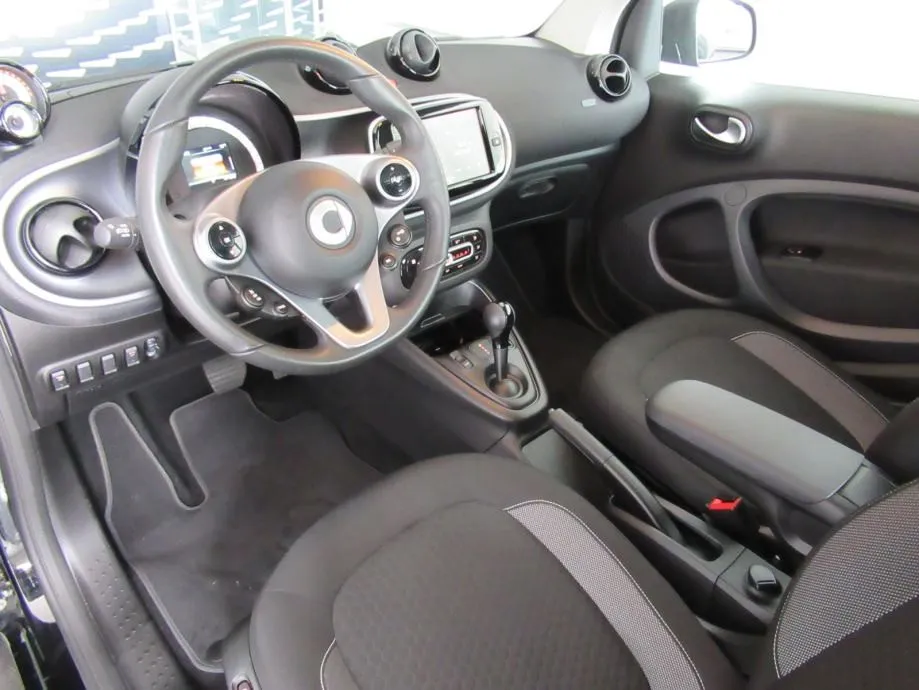 smart eq fortwo 60 kw exclusive - slika 14