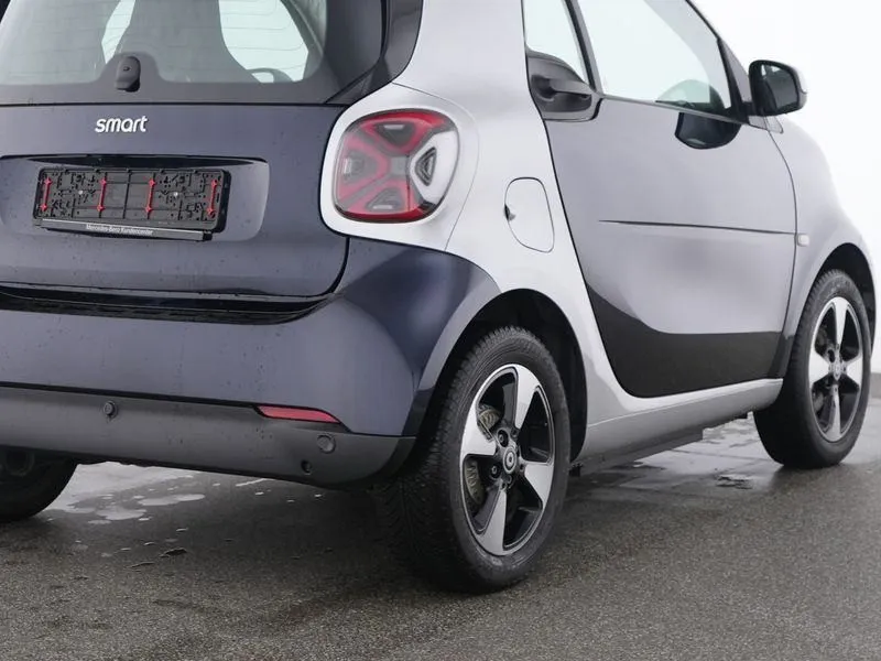 smart eq fortwo 60 kw exclusive - slika 4