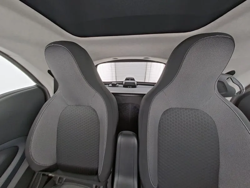 smart eq fortwo 60 kw exclusive - slika 9