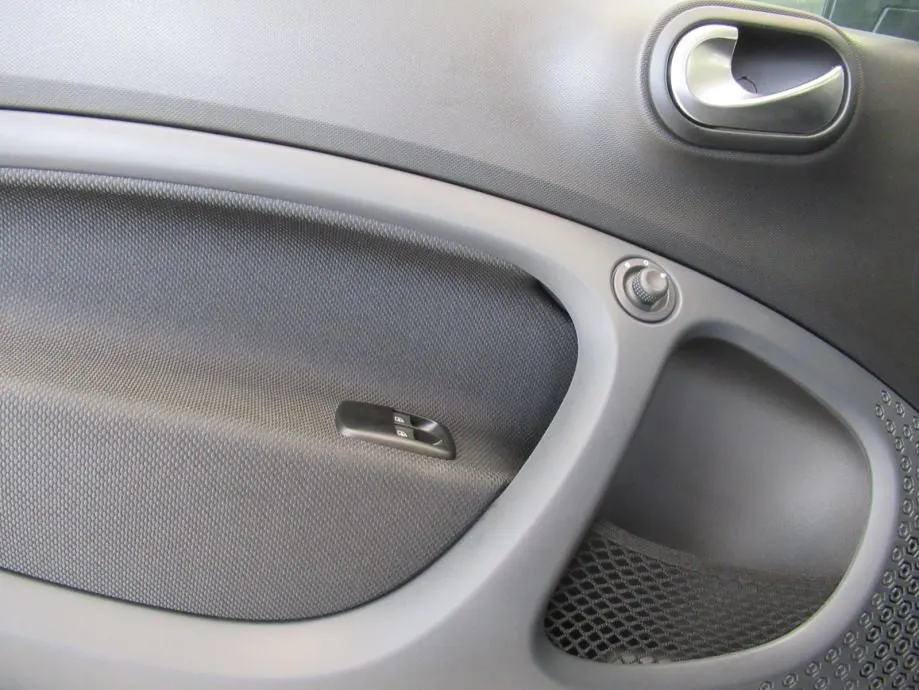 smart eq fortwo 60kw exclusive - slika 16