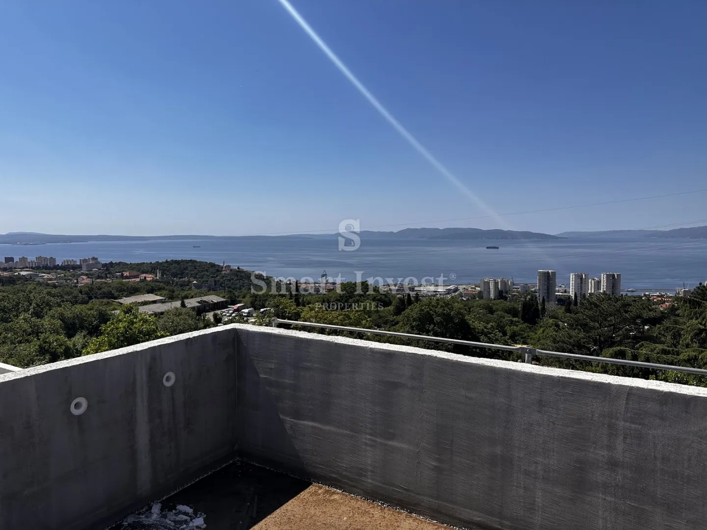 rijeka - pulac, vrhunski stan s krovnom terasom, bazenom i pogledom na more! - slika 16