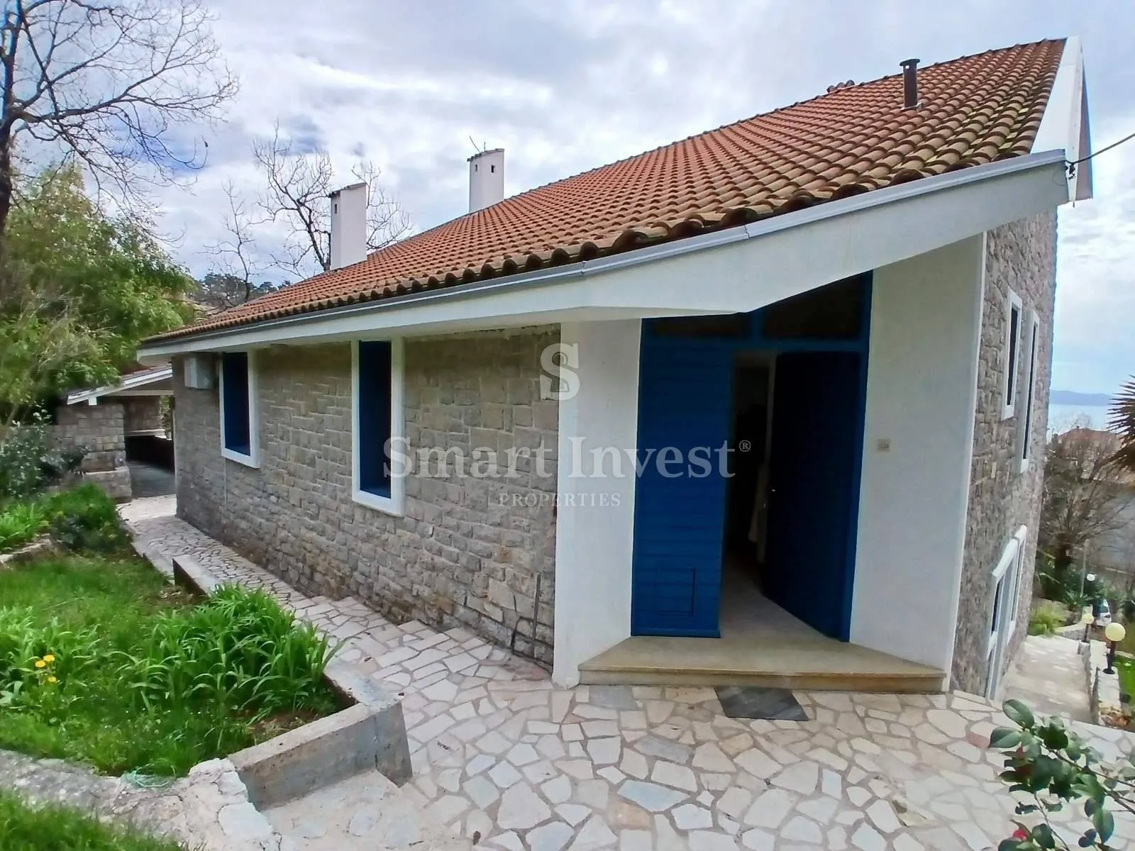 MATULJI, samostojeća kuća s bazenom