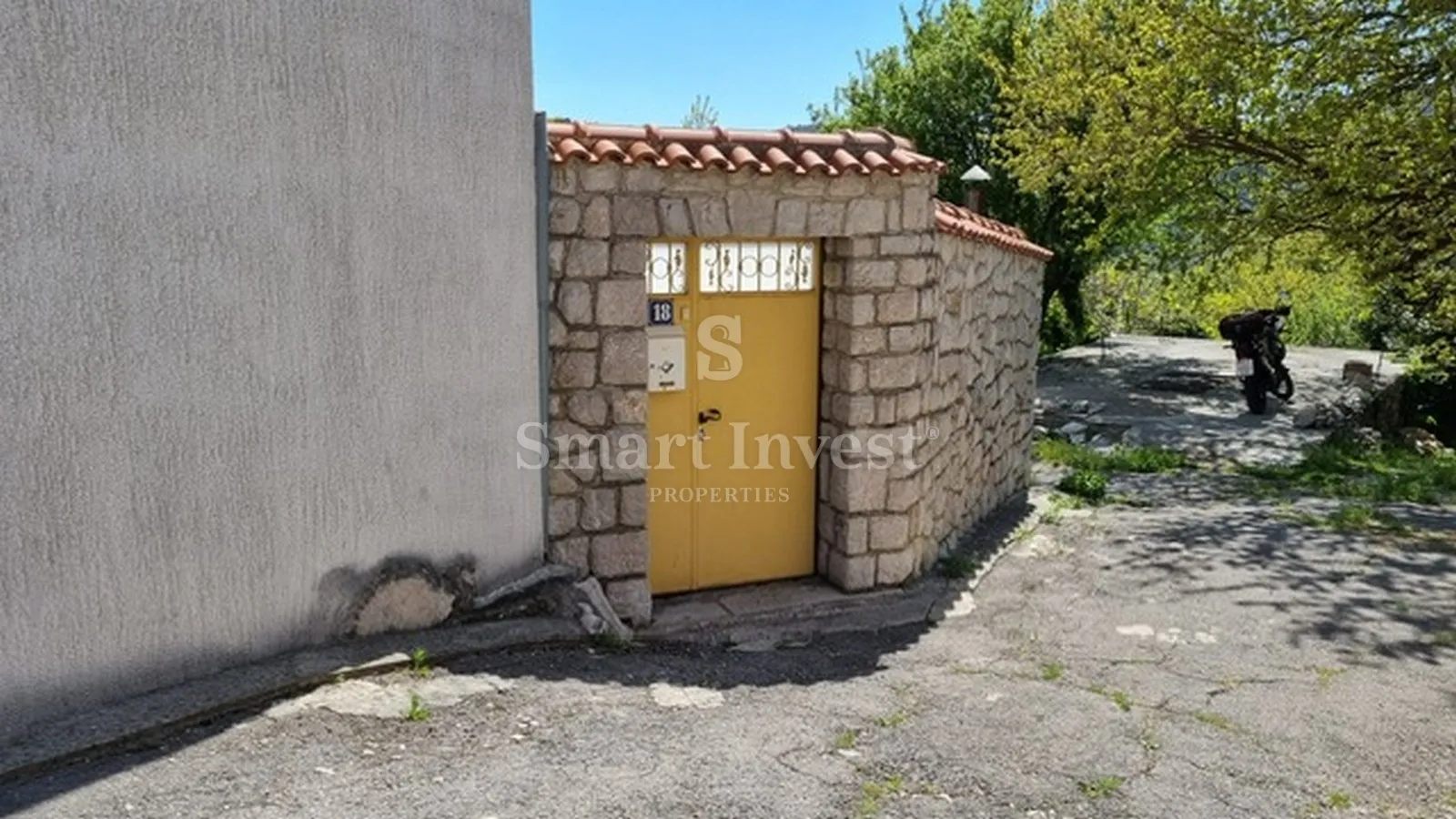 bribir, samostojeća kuća s dva stana - slika 6