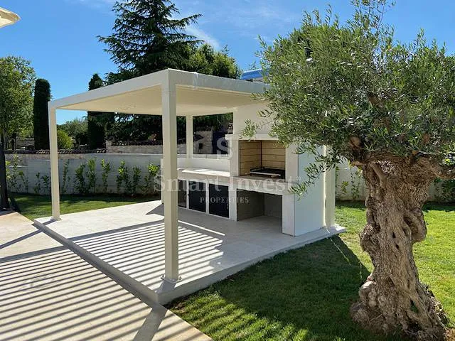 poreč okolica, moderna vila s grijanim bazenom i prostranom okućnicom - slika 10