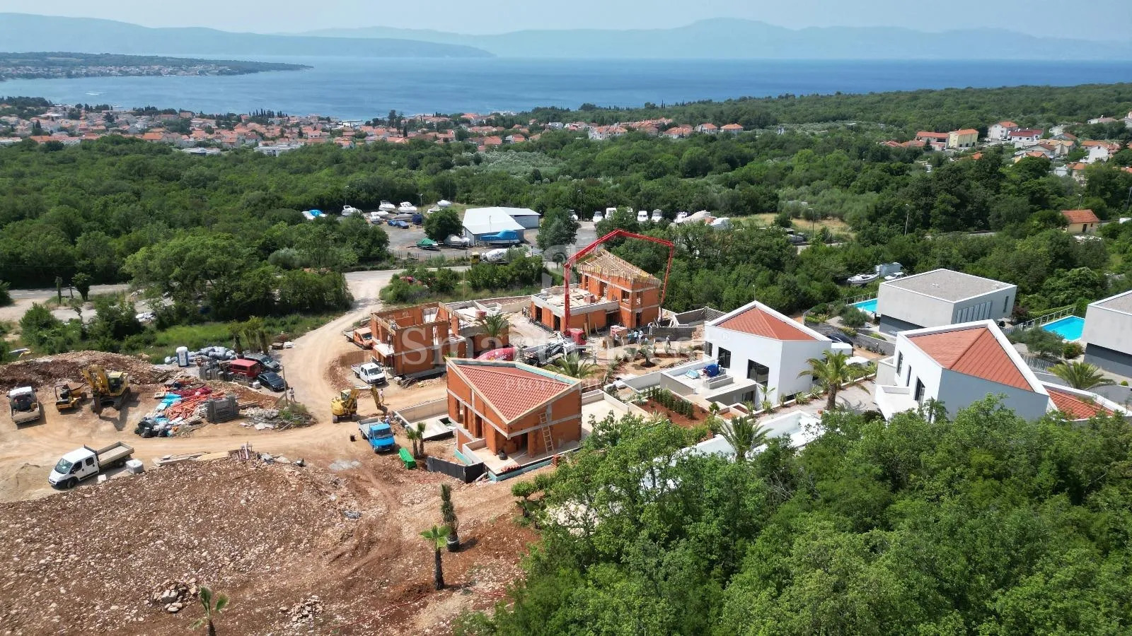 krk - malinska, moderna vila s bazenom i pogledom na more (b) - slika 8
