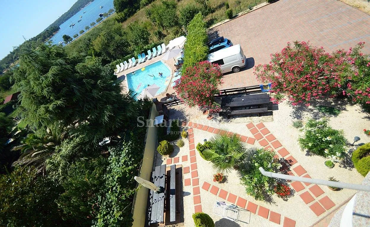 istra - medulin, apartmanska kuća s bazenom i pogledom na more - 400 m do mora! - slika 8