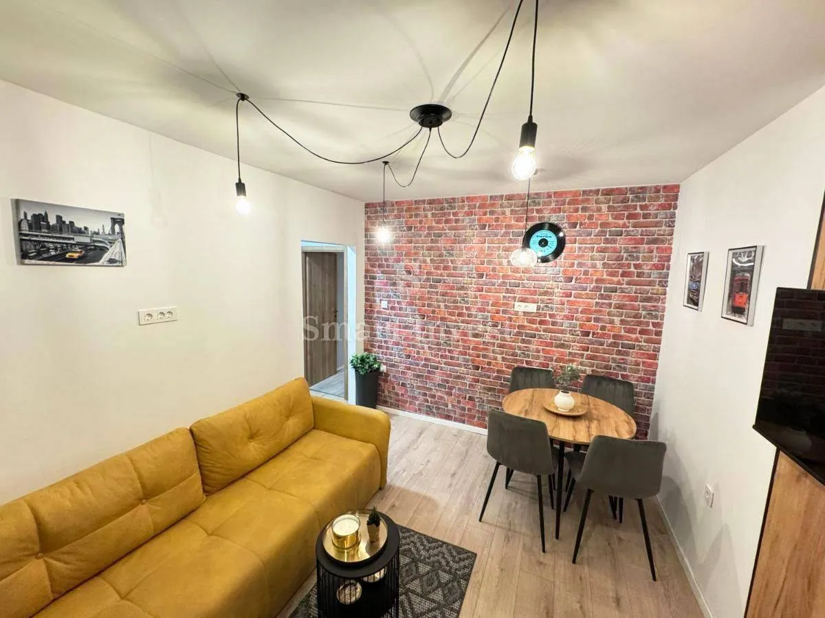 rijeka - korzo, dva apartmana s uhodanim poslom - slika 16