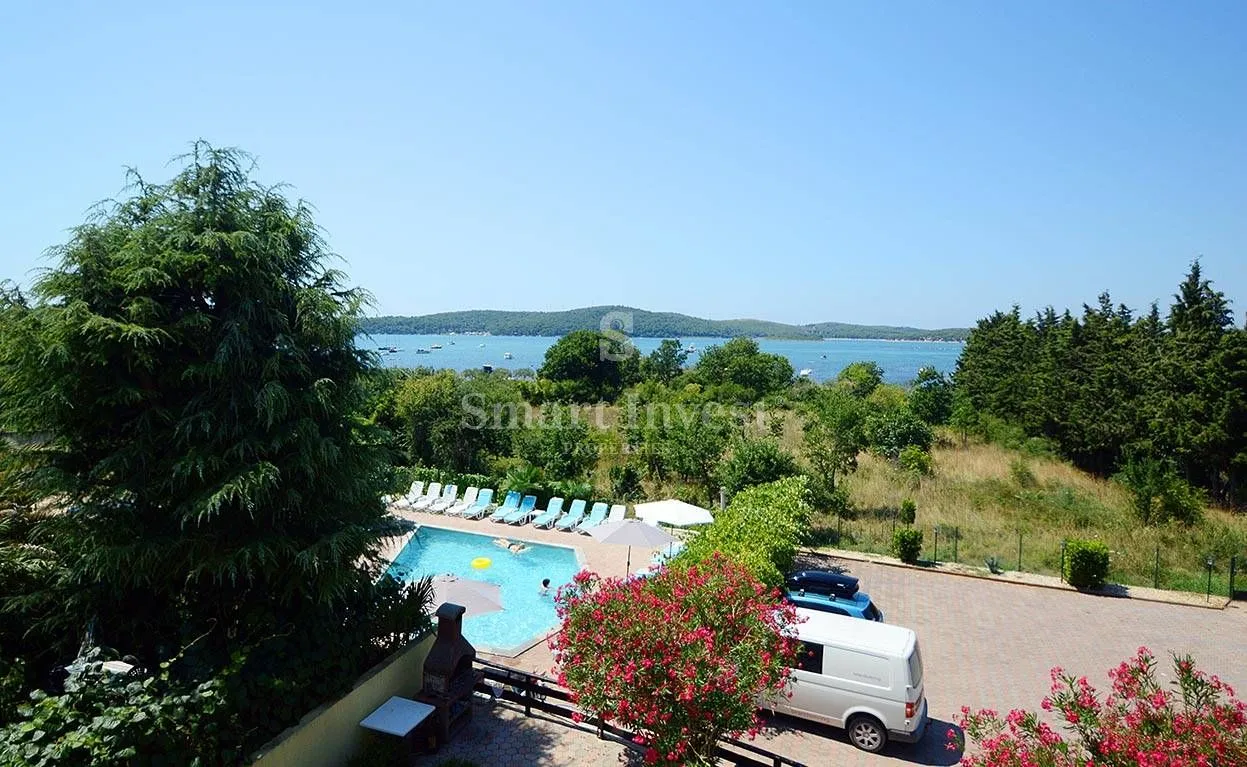 istra - medulin, apartmanska kuća s bazenom i pogledom na more - 400 m do mora! - slika 18