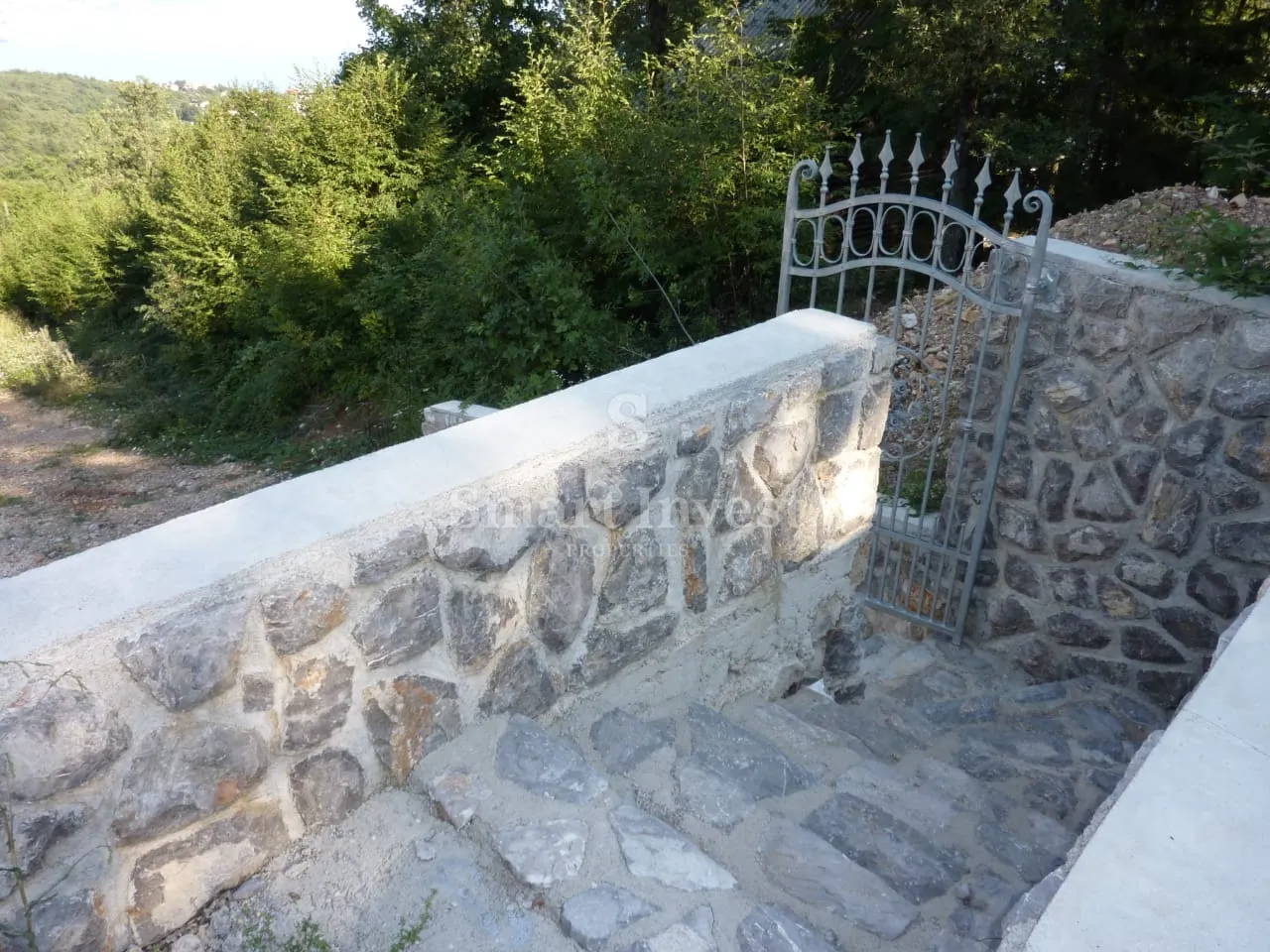 veprinac, nedovršena kuća s panoramskim pogledom - slika 10