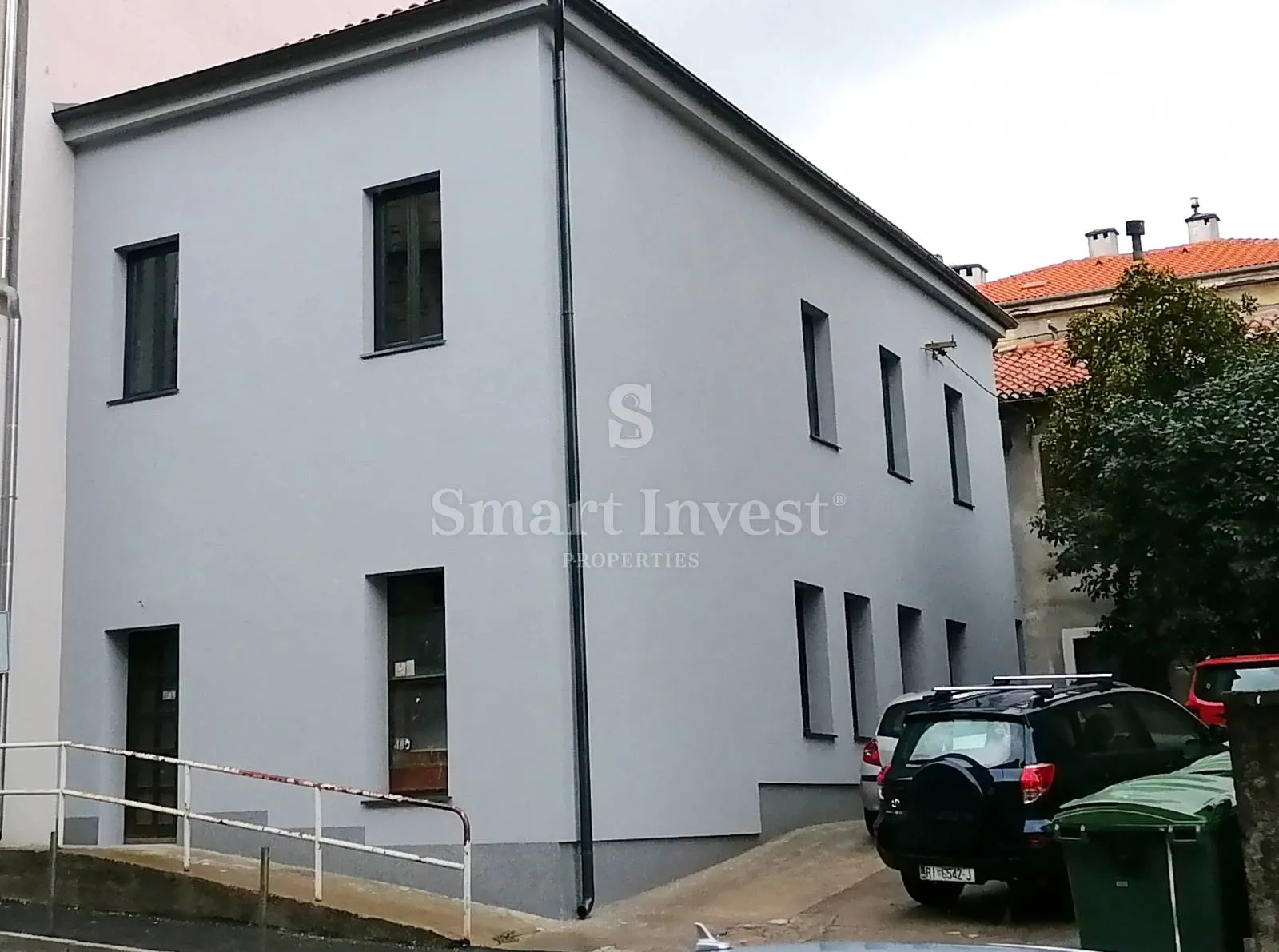 banderovo, stan od 76 m2, nova fasada i krov! - slika 4