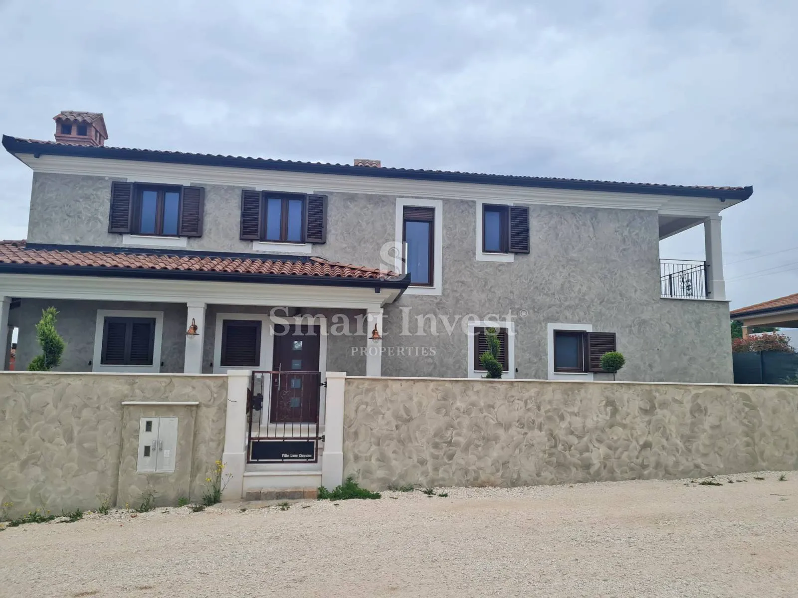 buje - kaštel, nova vila s bazenom u blizini slovenske granice - slika 2