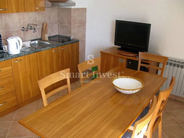 rab, apartmanska kuća sa bazenom i pogledom na more - slika 14