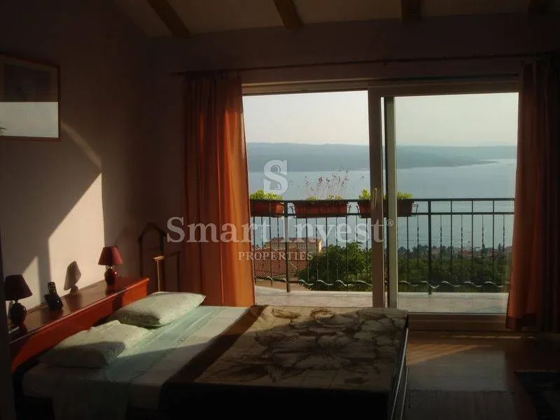 crikvenica, apartmanska kuća od 450 m2 - slika 4