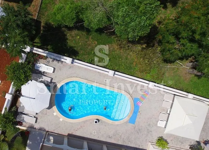 funtana, prekrasna vila s bazenom i 10 apartmana u blizini mora! - slika 9