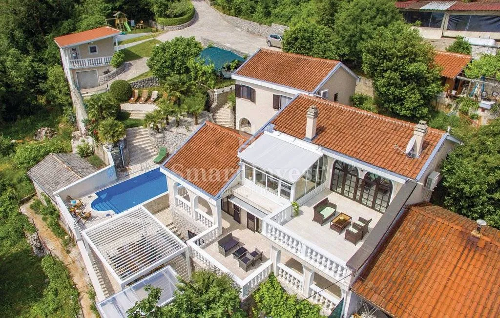 opatija, prostrana kuća s zadivljujućim pogledom na cijeli kvarner! - slika 13