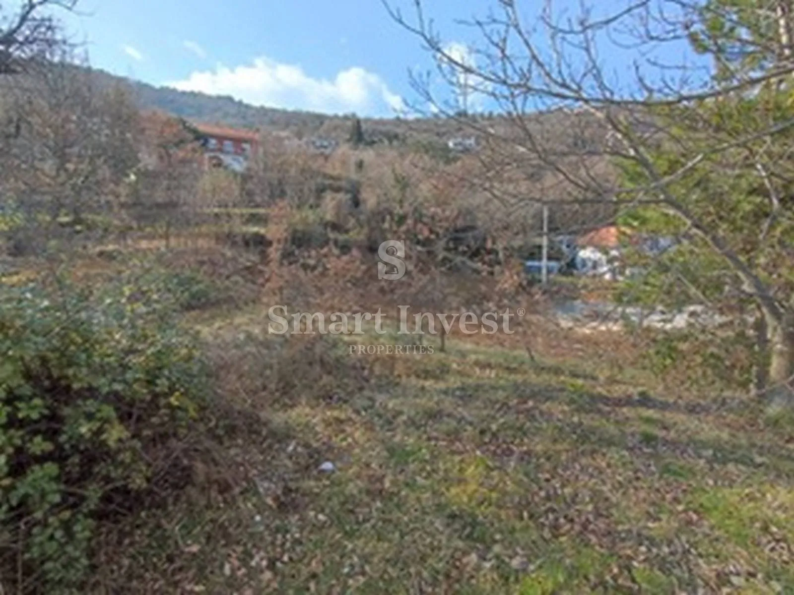 LOVRAN, zemljište od 1417 m2