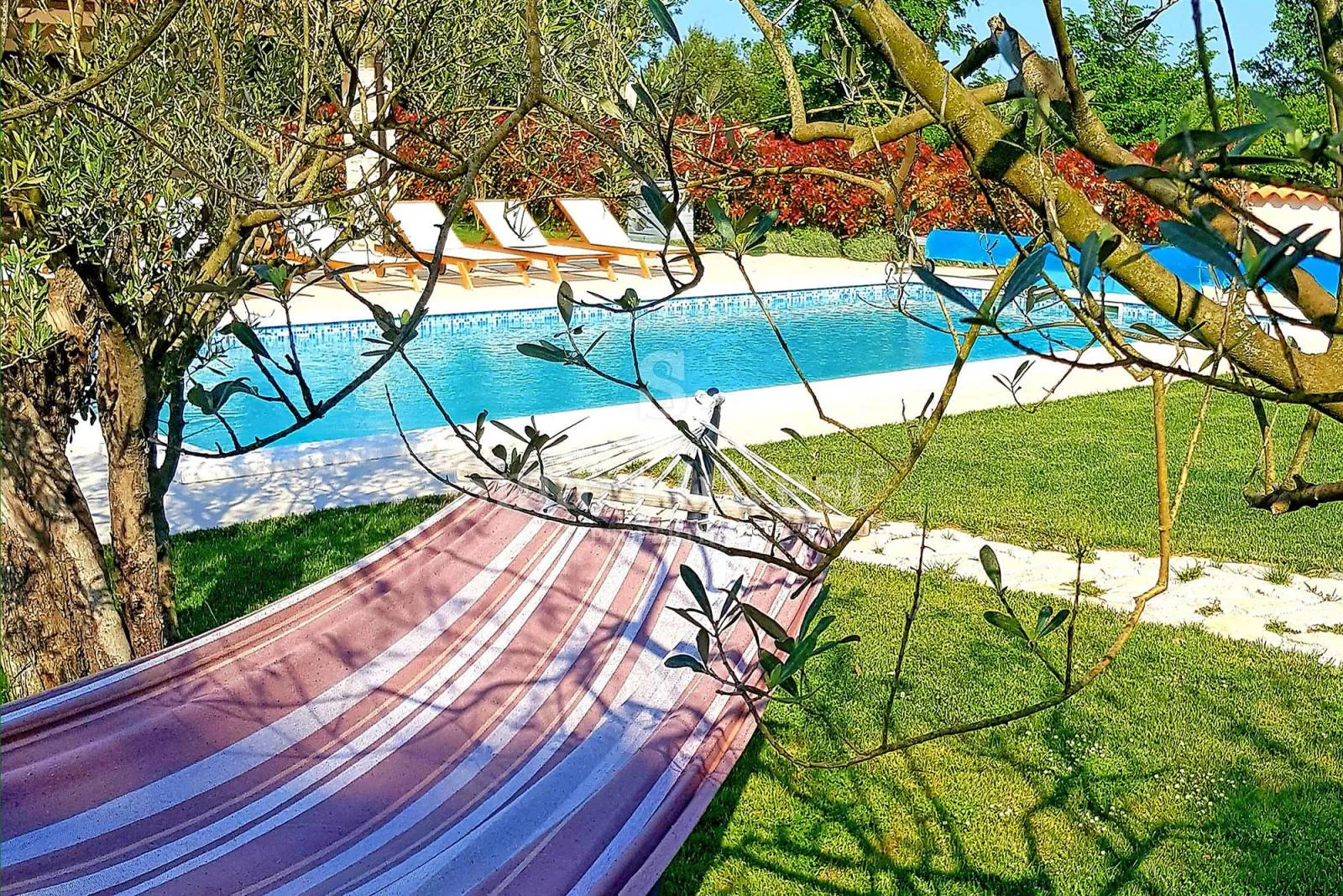 krnica, luksuzna vila s wellnessom, golfom i sportskim terenima - slika 13