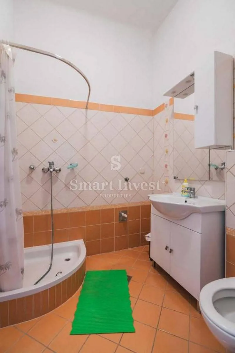 lovran, stan 3s+db prvi red do mora! - slika 24