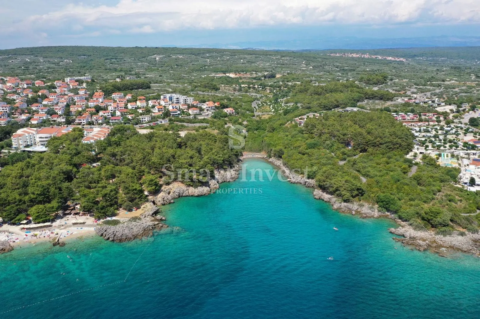krk, teren površine 18.000 m2 - slika 4