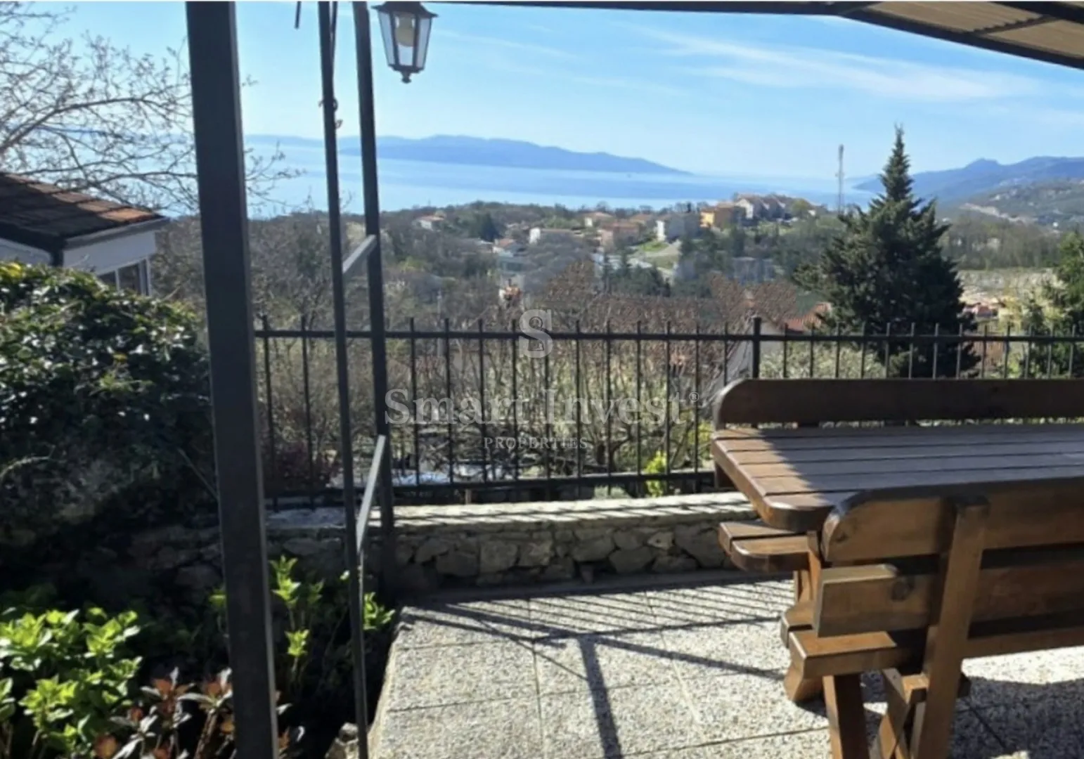 matulji - jušići, kuća u nizu s 3 stana, pogledom na more, konobom i garažom - slika 45