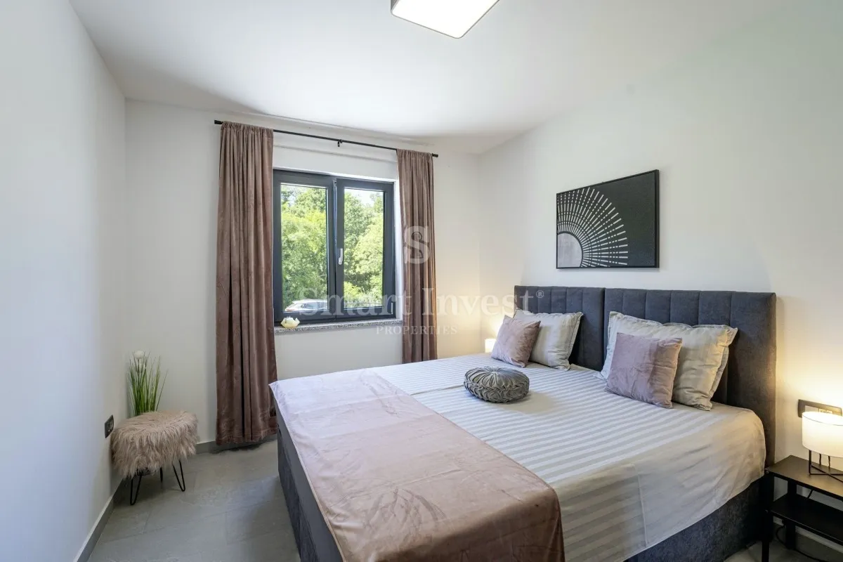 labin - rabac, nova moderna vila s bazenom 7 km od mora - slika 41