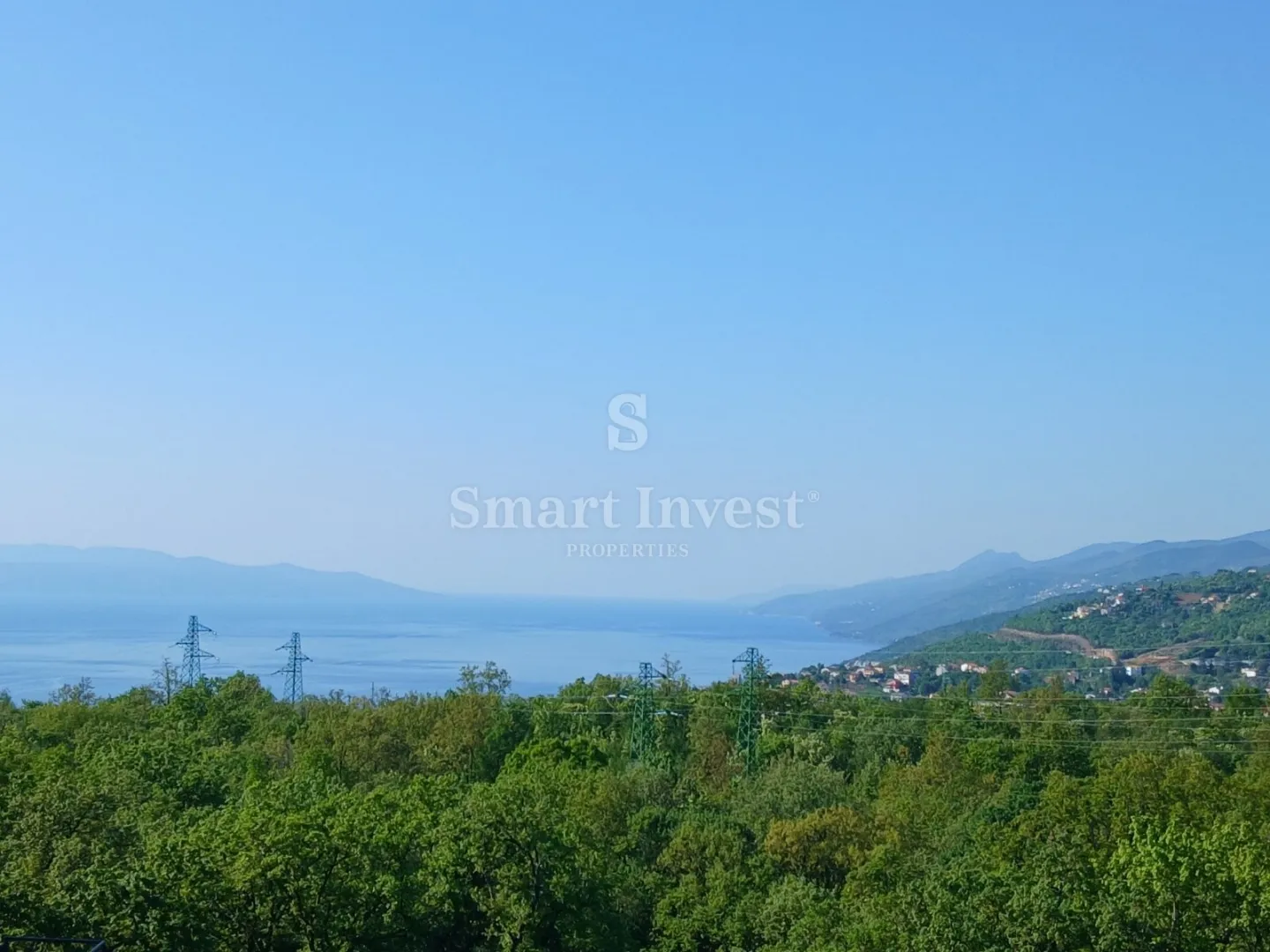MATULJI, građevinsko zemljište od 642 m2 s pogledom na more