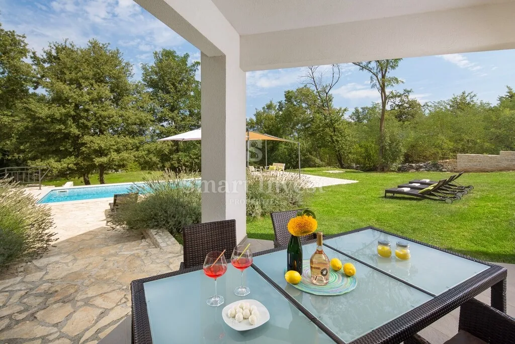 labin - okolica, vila s bazenom i potpunom privatnošću - slika 18