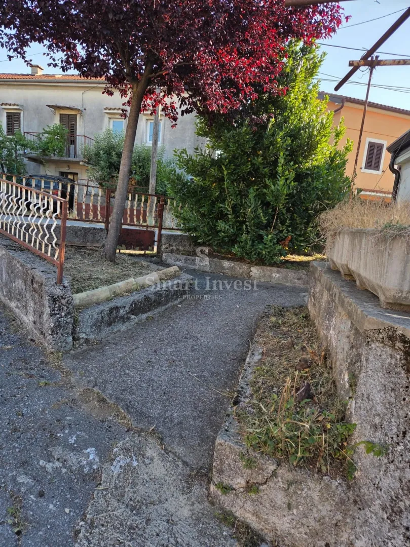 viškovo, starina s okućnicom i pogledom na more - slika 14